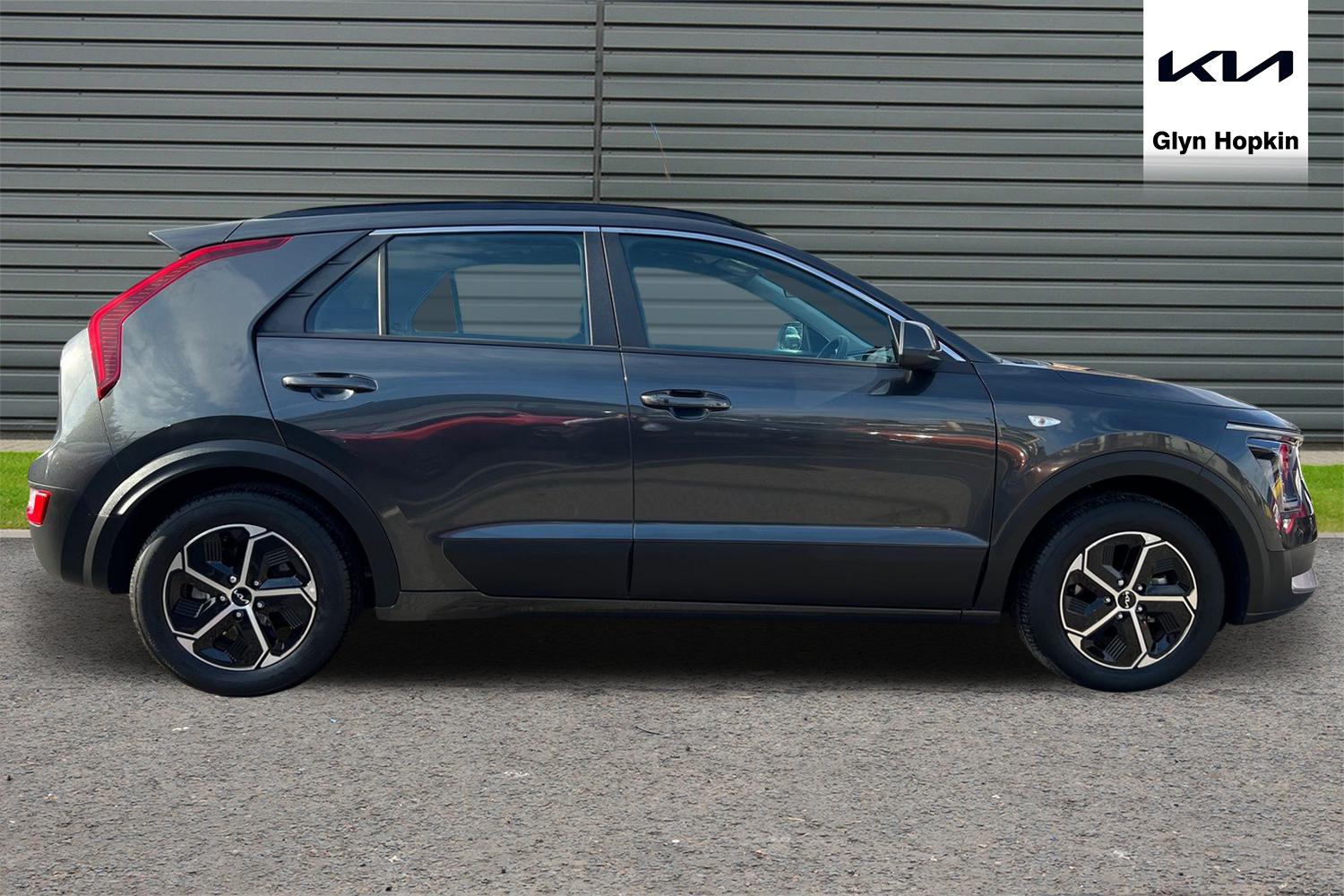 Used Kia Niro 2025 for sale - 76055632: Photo 2