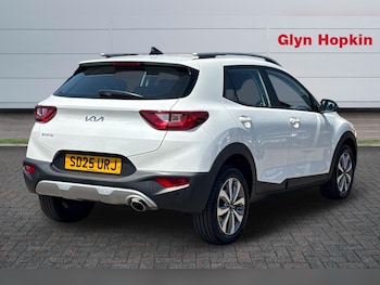 Used Kia Stonic 2025 for sale - 78936510: Photo