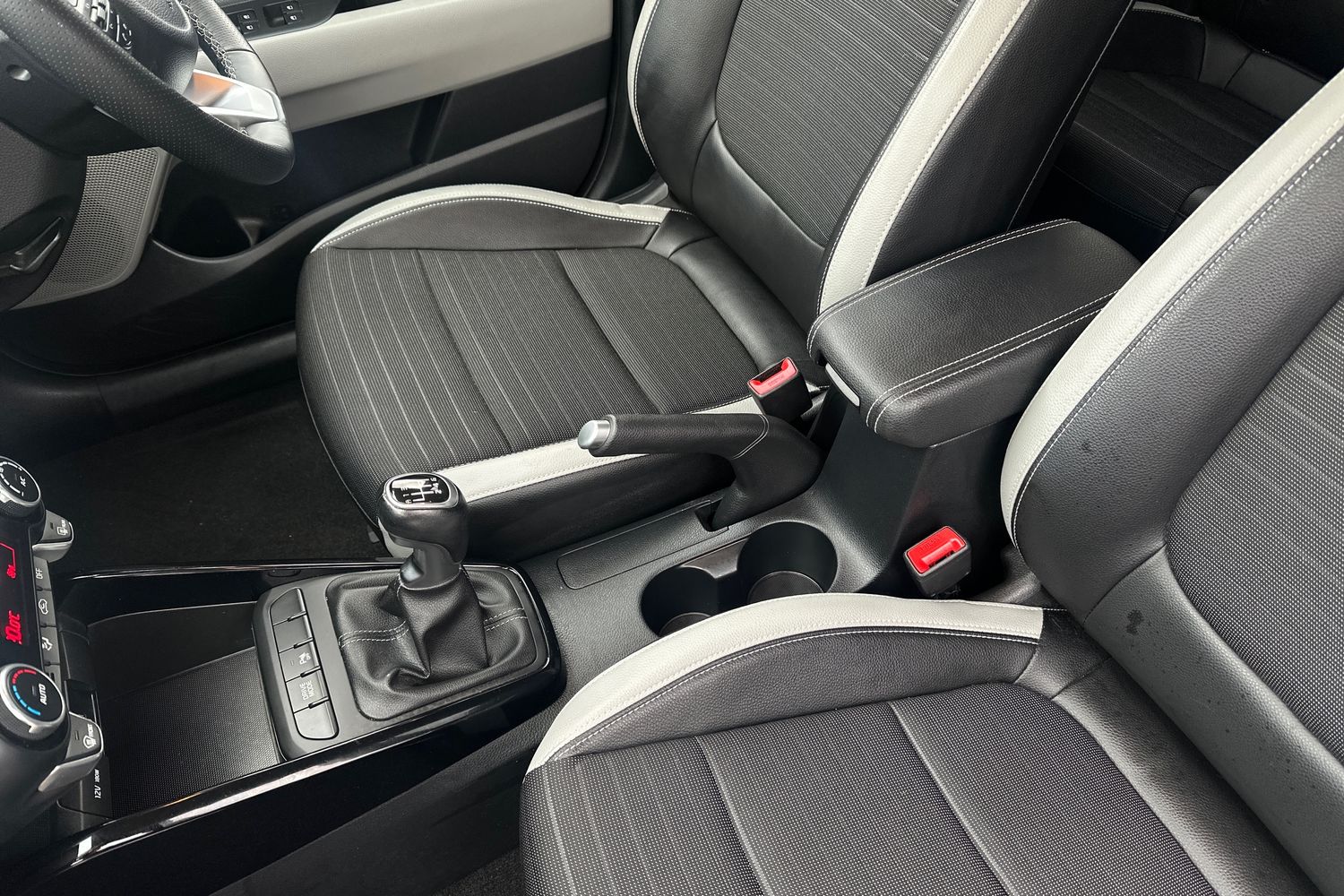 Used Kia Stonic 2022 for sale - 76079095: Photo 14