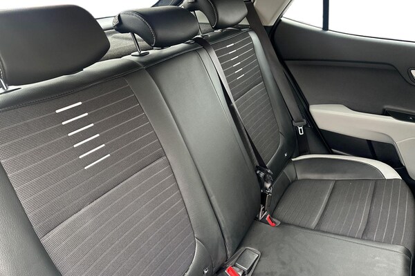 Used Kia Stonic 2022 for sale - 76079095: Photo 23
