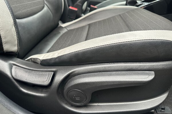 Used Kia Stonic 2022 for sale - 76079095: Photo 29