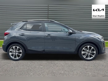 Used Kia Stonic 2022 for sale - 76079095: Photo 2