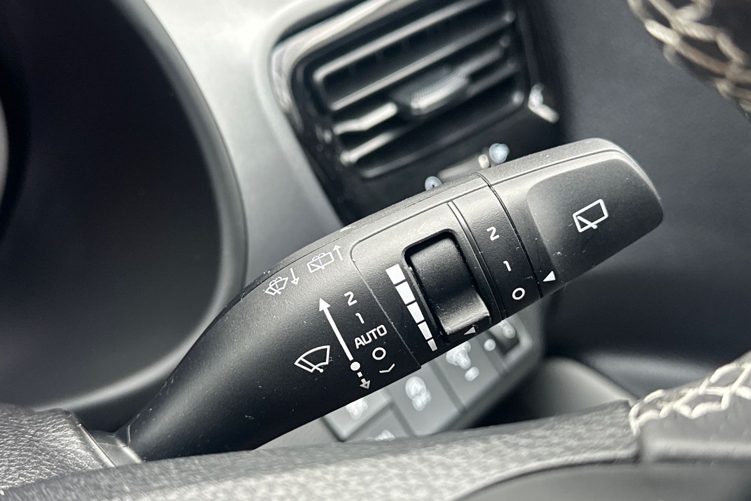 Used Kia Stonic 2022 for sale - 76079095: Photo 30