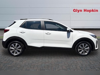Used Kia Stonic 2023 for sale - 79161977: Photo