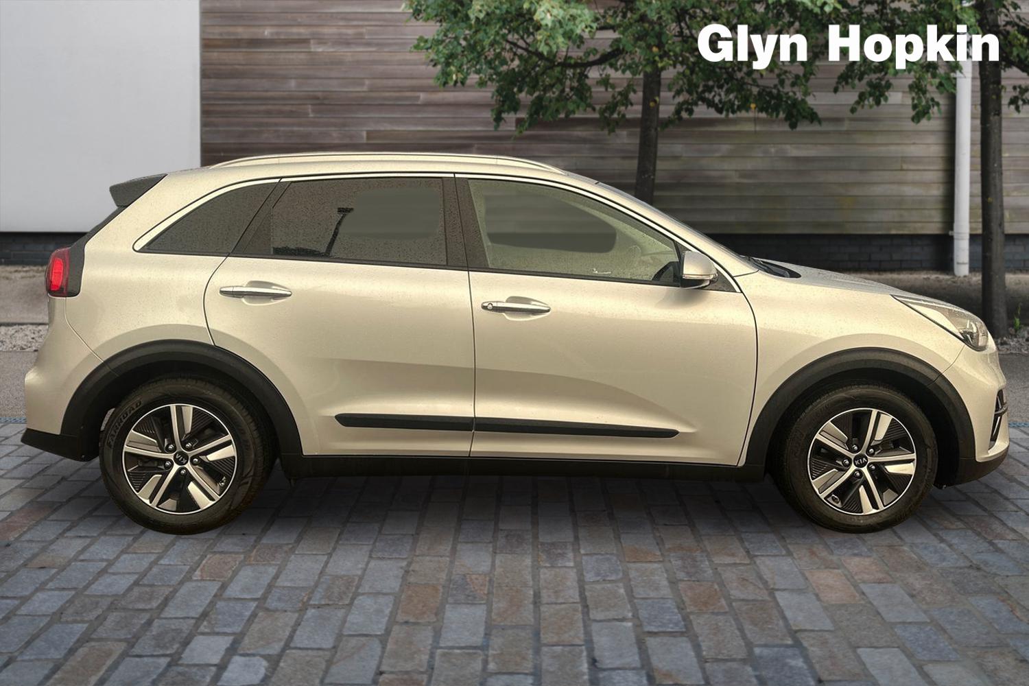 Used Kia Niro 2020 for sale - 76874234: Photo 2