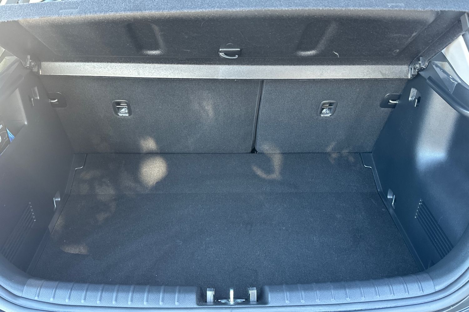 Used Kia Stonic 2025 for sale - 76871325: Photo 24