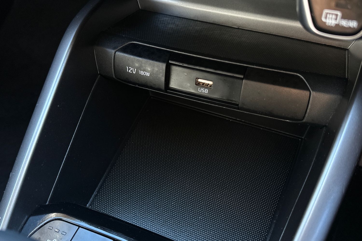 Used Kia Stonic 2025 for sale - 76871325: Photo 40