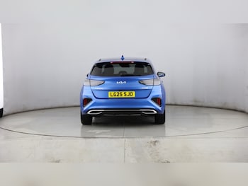 Used Kia Ceed 2025 for sale - 76874883: Photo