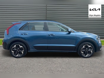 Used Kia Niro 2023 for sale - 75709920: Photo