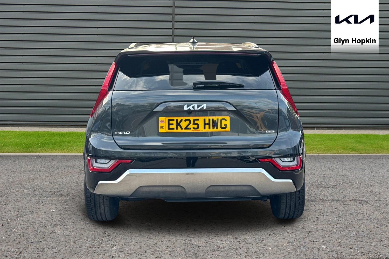 Used Kia Niro 2025 for sale - 76871712: Photo 4