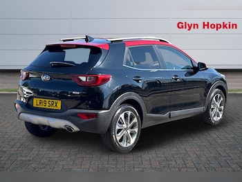Used Kia Stonic 2019 for sale - 79057056: Photo