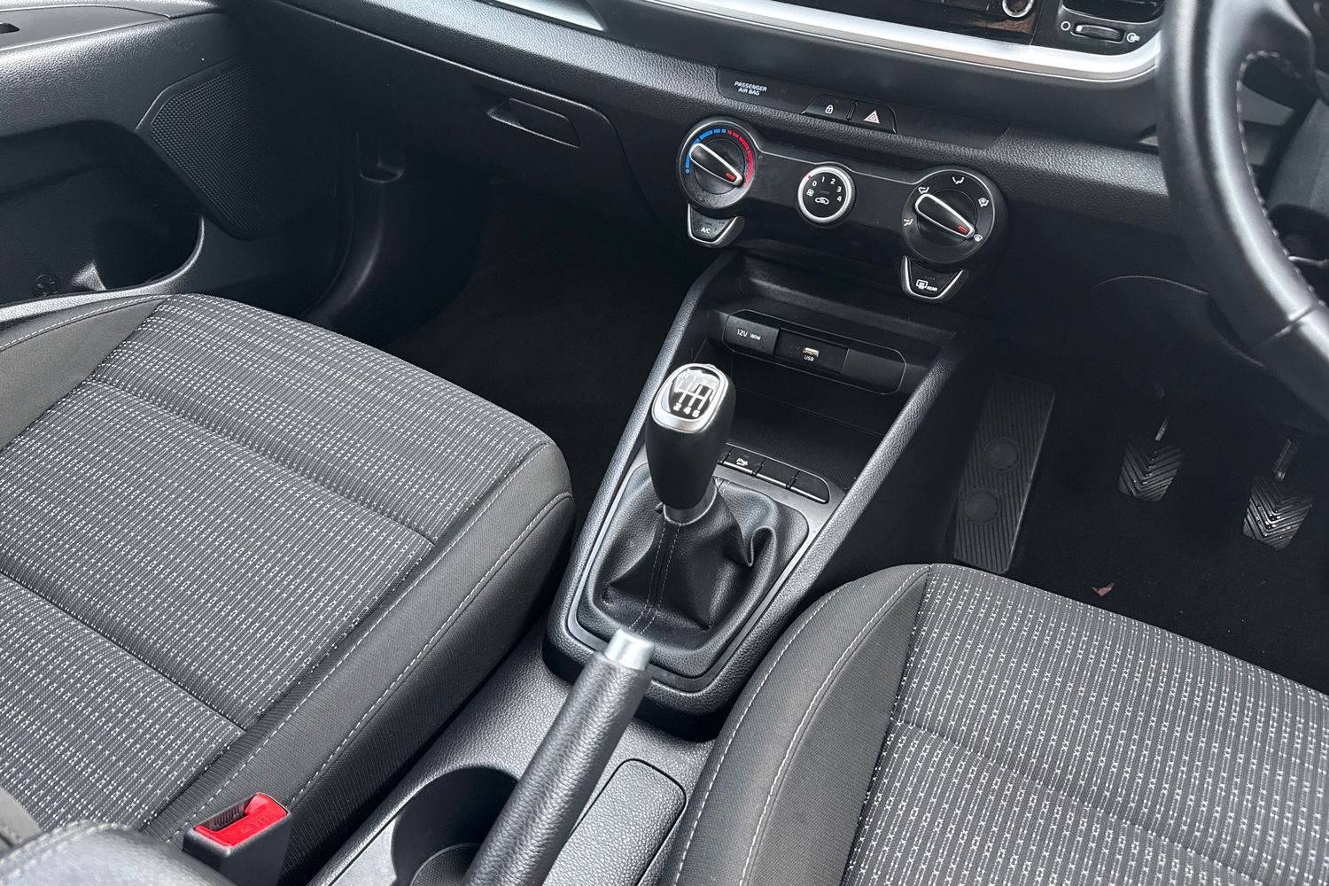 Used Kia Stonic 2023 for sale - 77389051: Photo 14