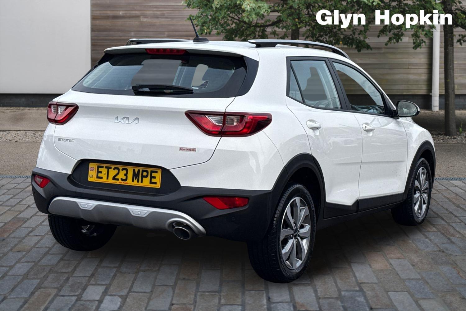 Used Kia Stonic 2023 for sale - 77389051: Photo 3