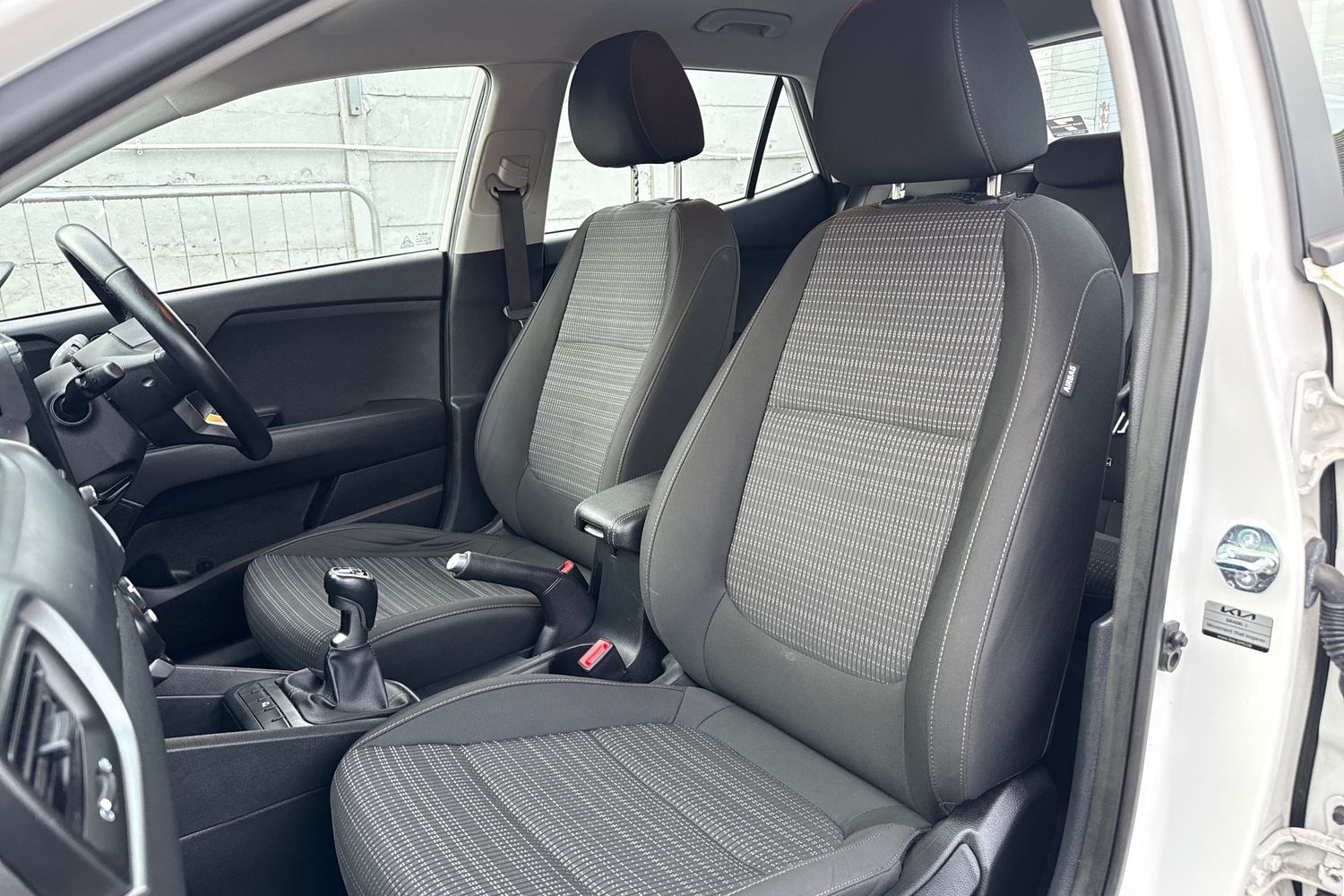 Used Kia Stonic 2023 for sale - 77389051: Photo 39