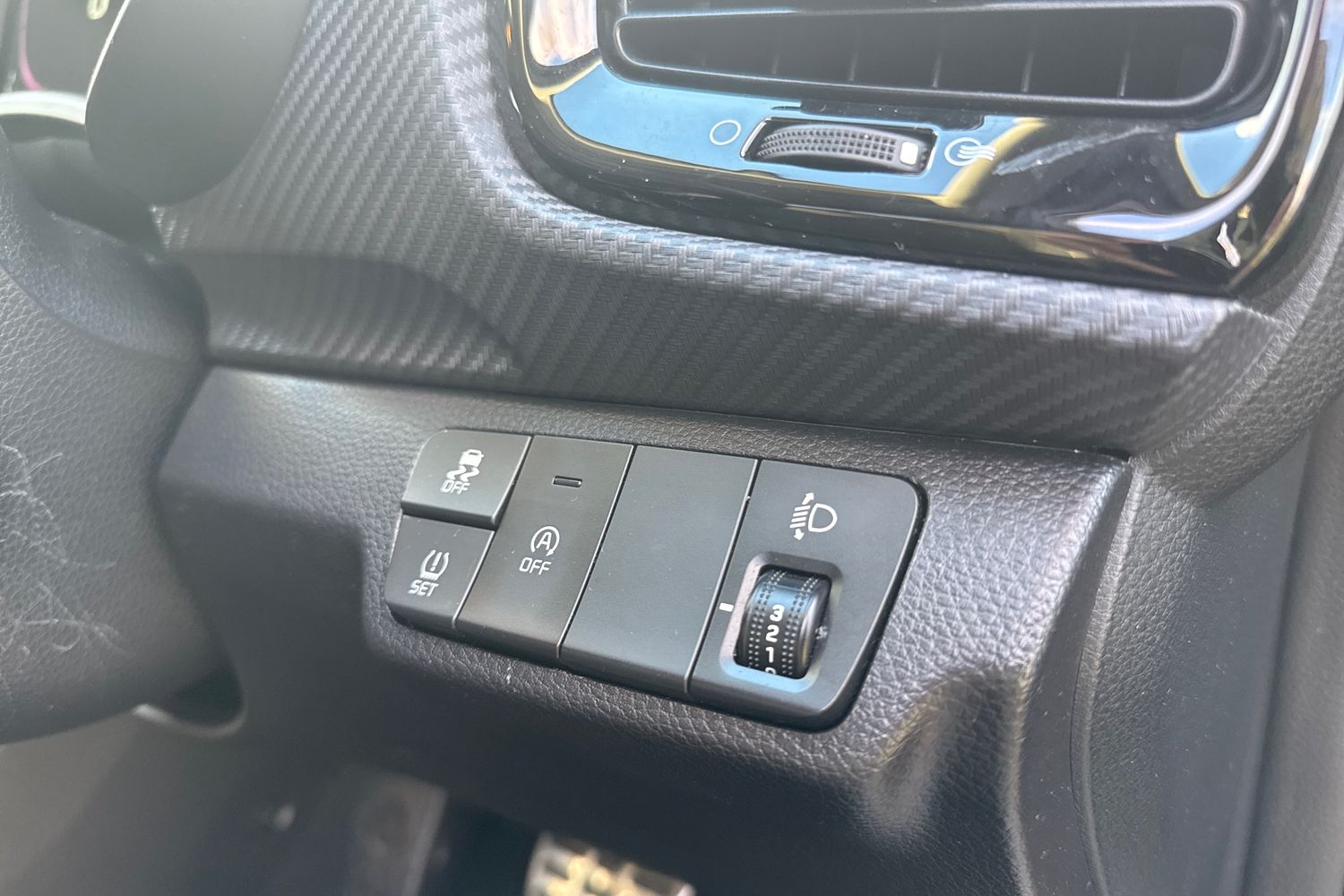 Used Kia Stonic 2025 for sale - 76999428: Photo 28