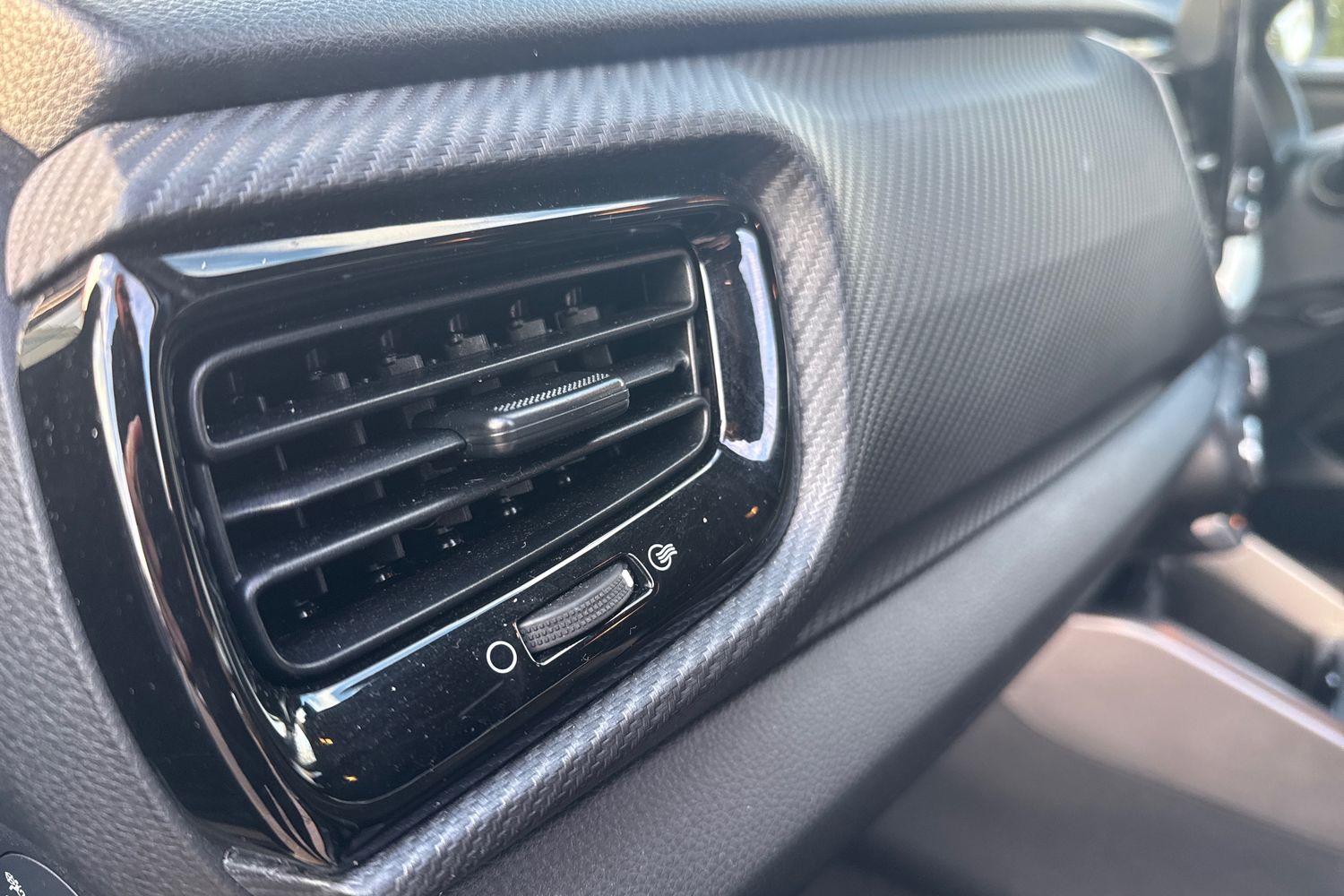 Used Kia Stonic 2025 for sale - 76999428: Photo 35