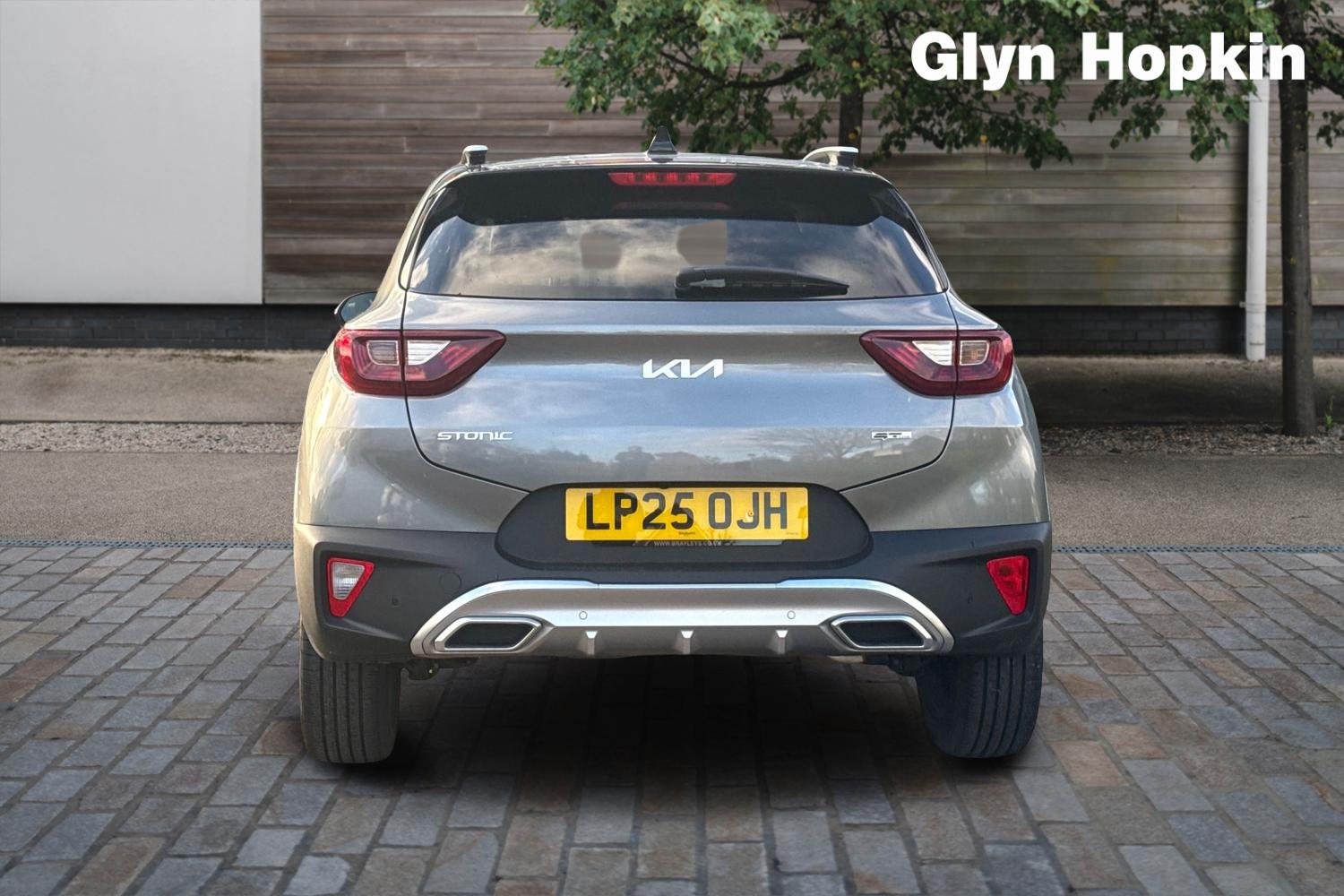 Used Kia Stonic 2025 for sale - 76999428: Photo 4