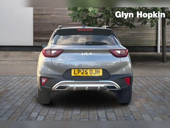 Used Kia Stonic 2025 for sale - 76999428: Photo