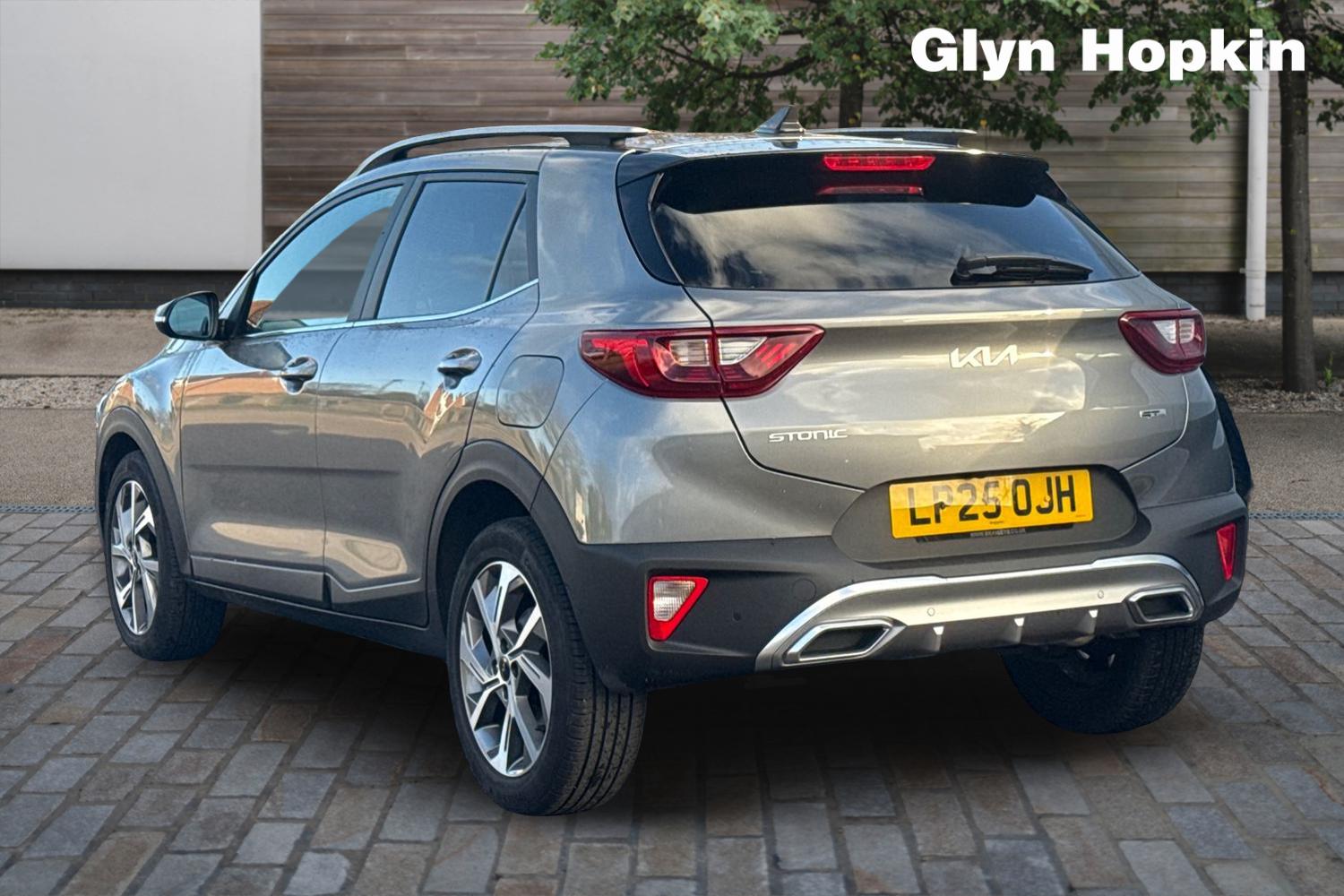 Used Kia Stonic 2025 for sale - 76999428: Photo 5