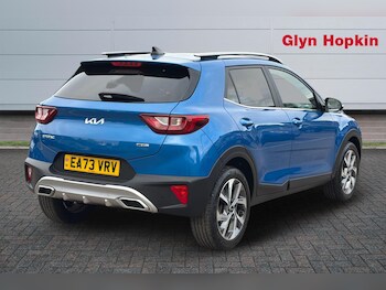 Used Kia Stonic 2023 for sale - 78049767: Photo