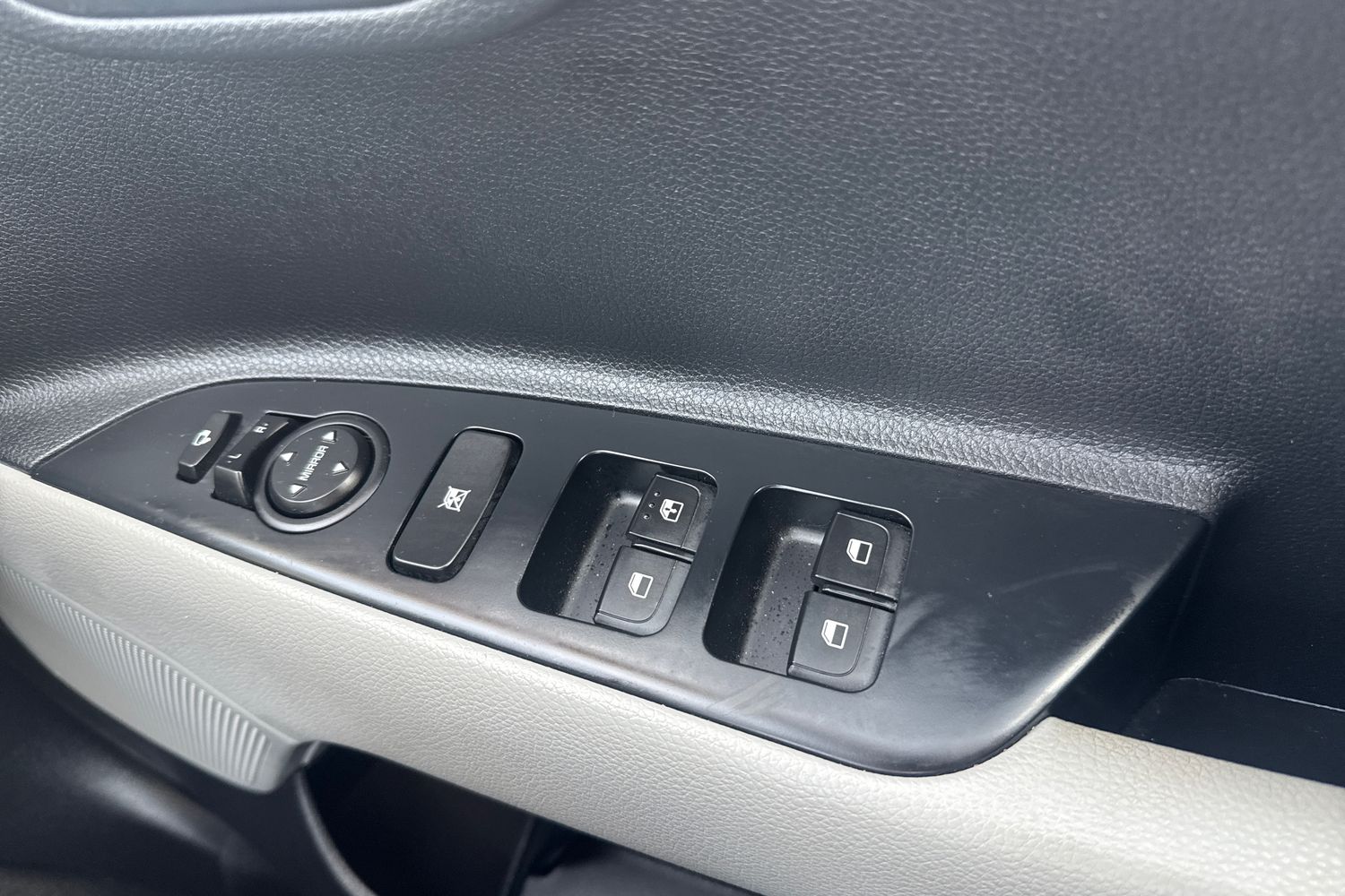 Used Kia Stonic 2020 for sale - 76003611: Photo 16