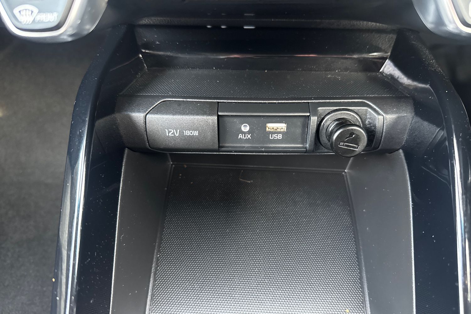 Used Kia Stonic 2020 for sale - 76003611: Photo 26