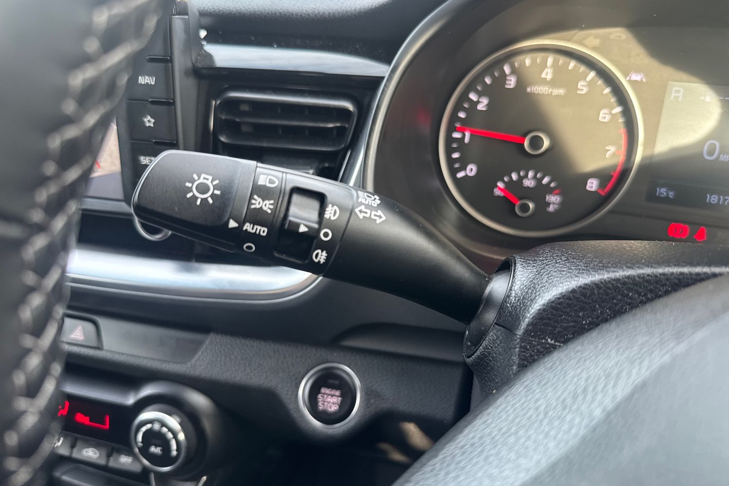 Used Kia Stonic 2020 for sale - 76003611: Photo 29