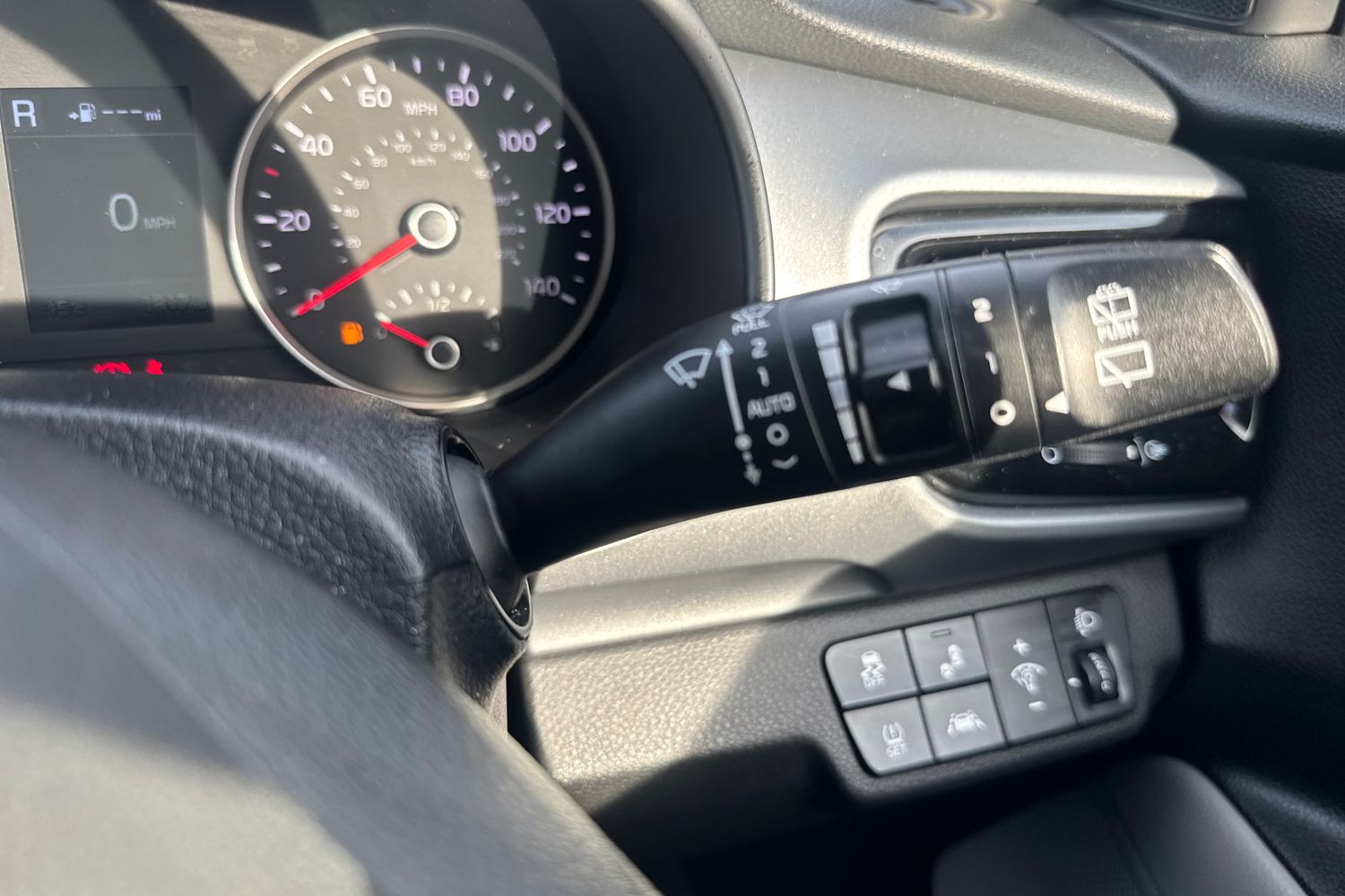 Used Kia Stonic 2020 for sale - 76003611: Photo 30