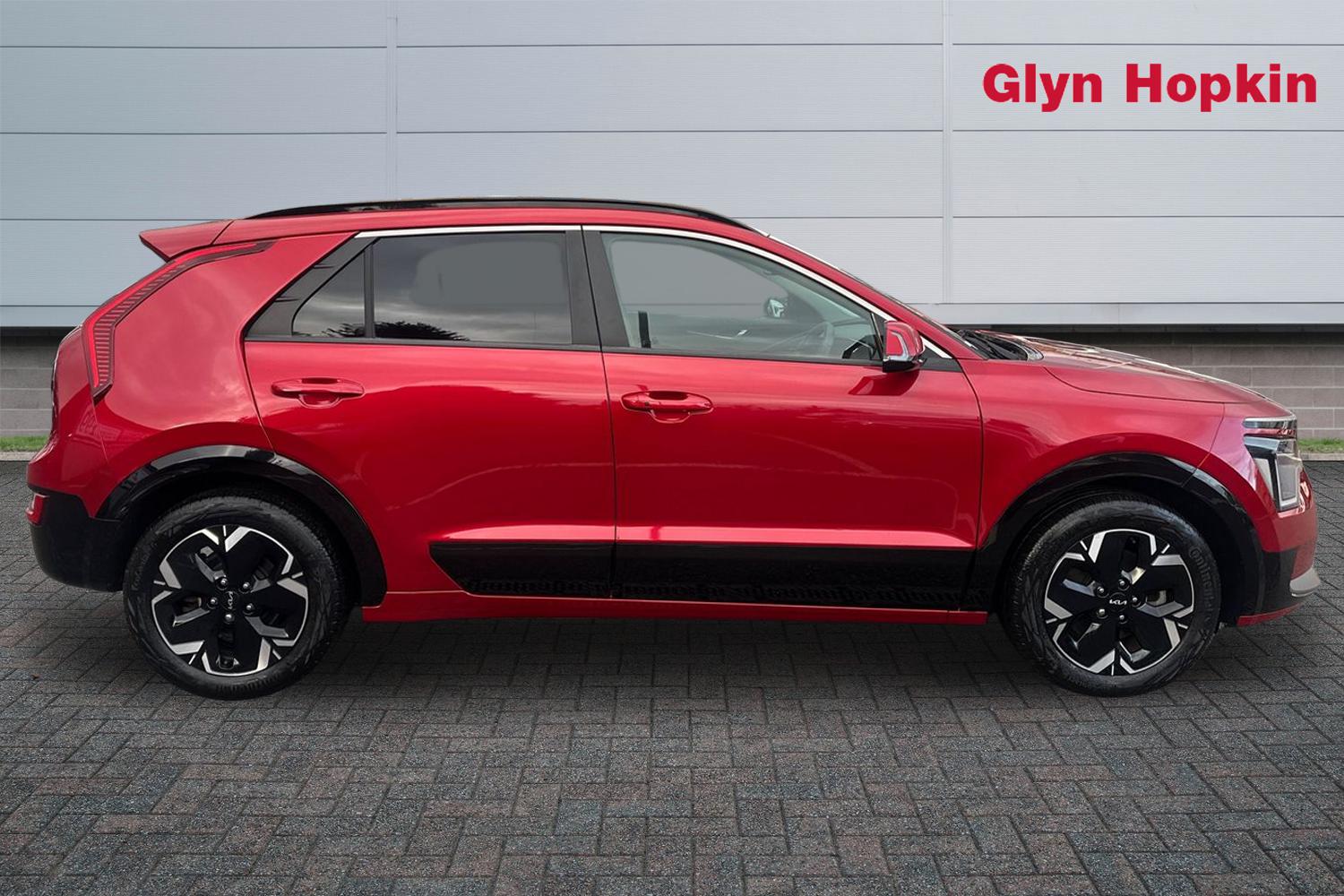 Used Kia Niro 2023 for sale - 78137023: Photo 2