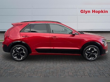 Used Kia Niro 2023 for sale - 78137023: Photo