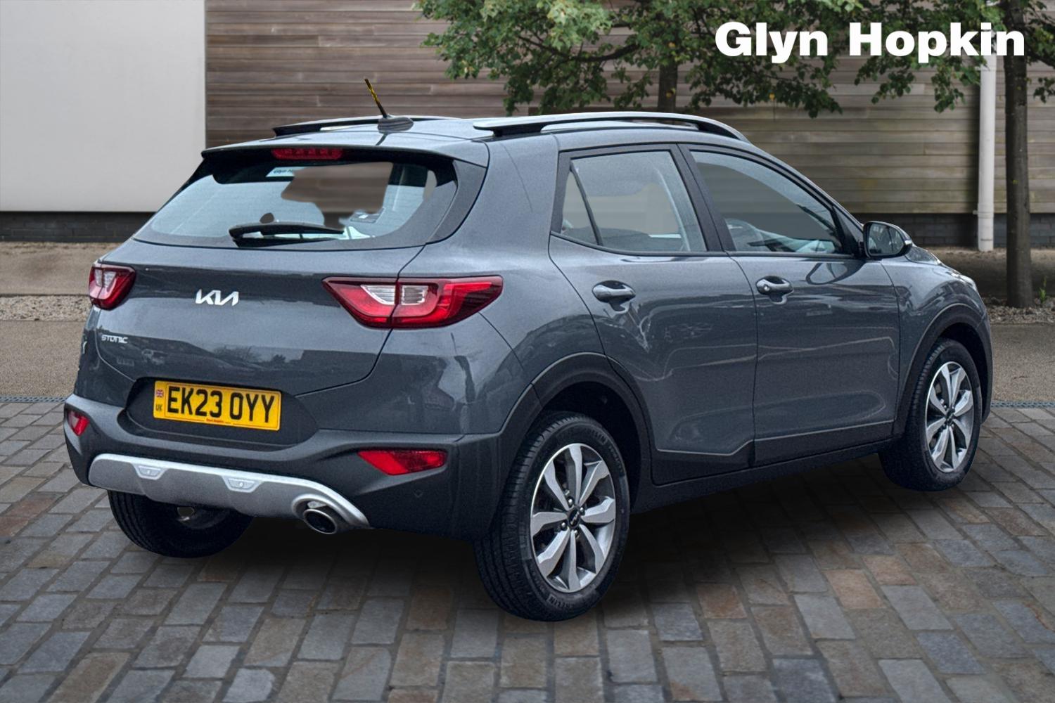 Used Kia Stonic 2023 for sale - 77122566: Photo 3