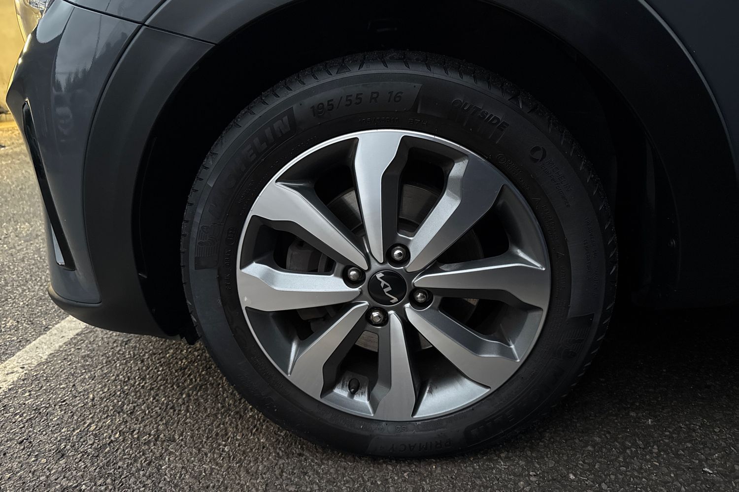 Used Kia Stonic 2023 for sale - 77122566: Photo 33