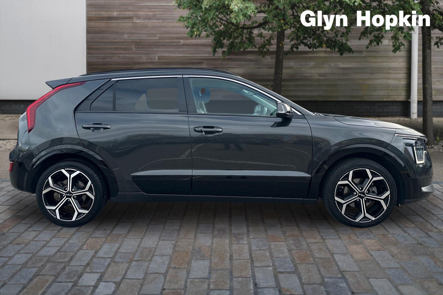 Used Kia Niro 2023 for sale - 76869642: Photo 2