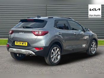 Used Kia Stonic 2024 for sale - 75469831: Photo