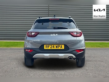 Used Kia Stonic 2024 for sale - 75469831: Photo