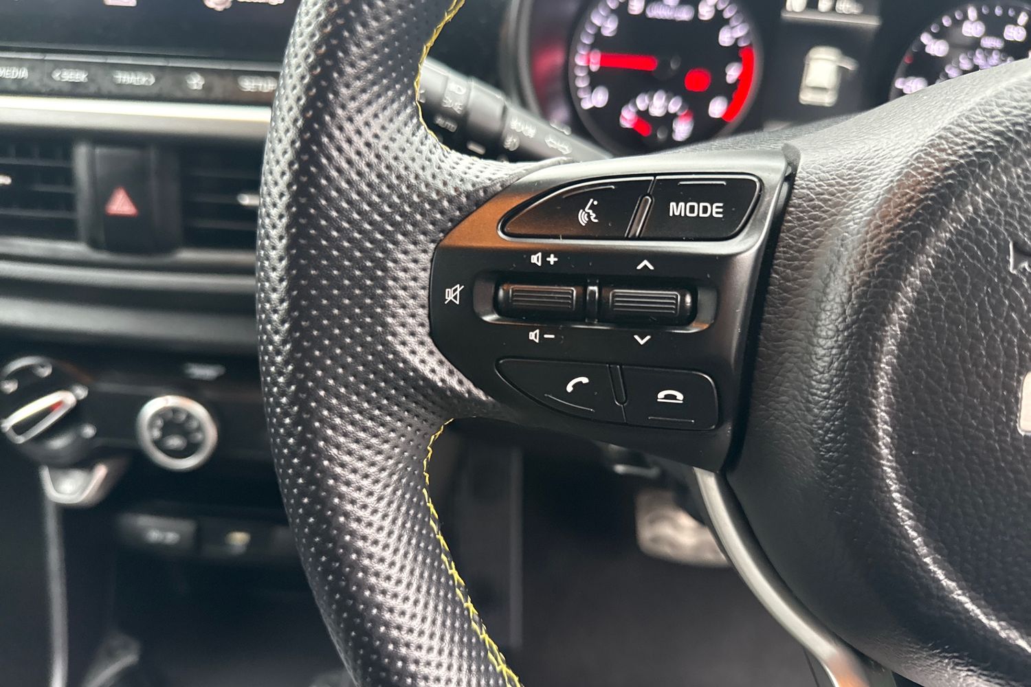 Used Kia Picanto 2023 for sale - 76960002: Photo 21