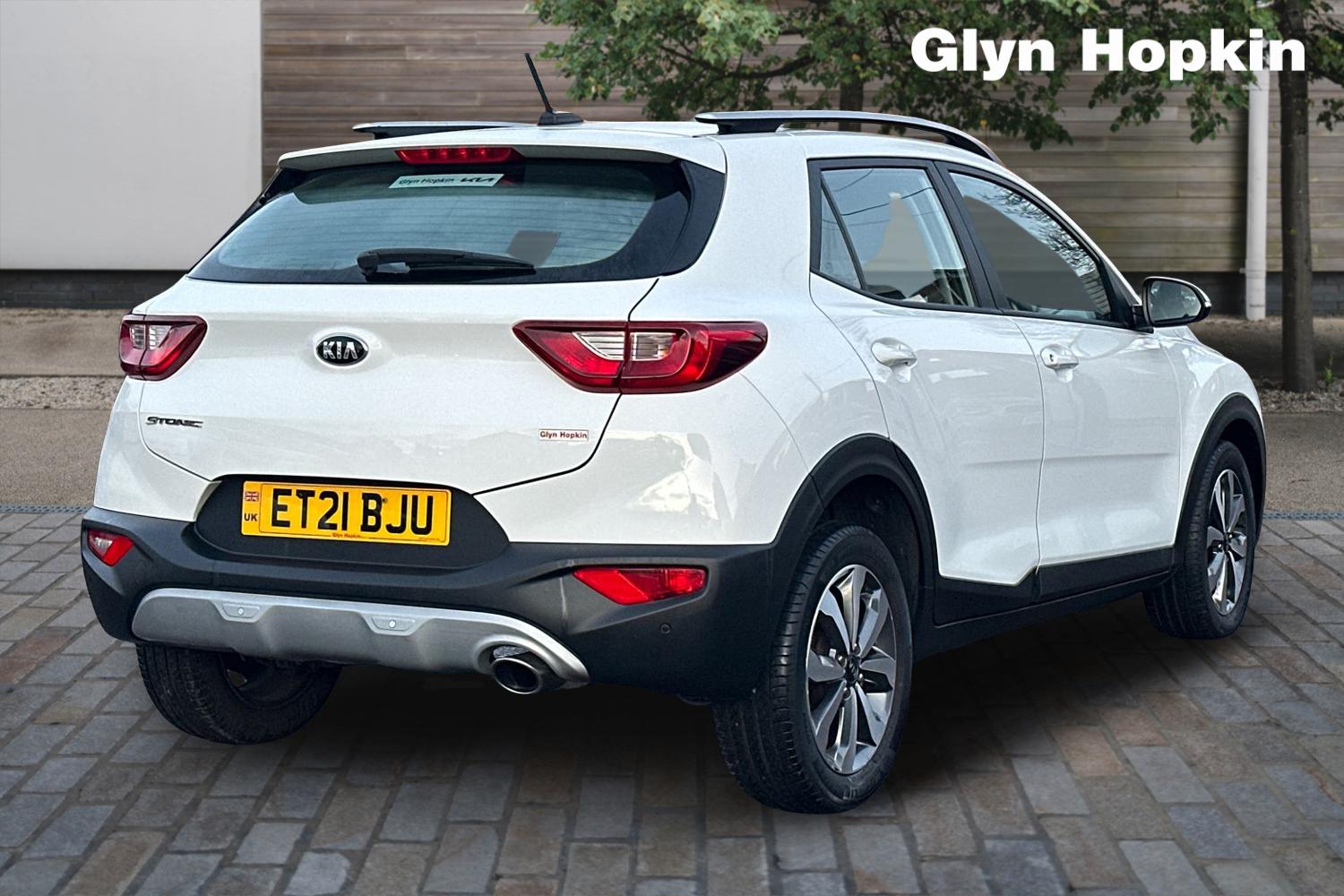 Used Kia Stonic 2021 for sale - 76874174: Photo 3