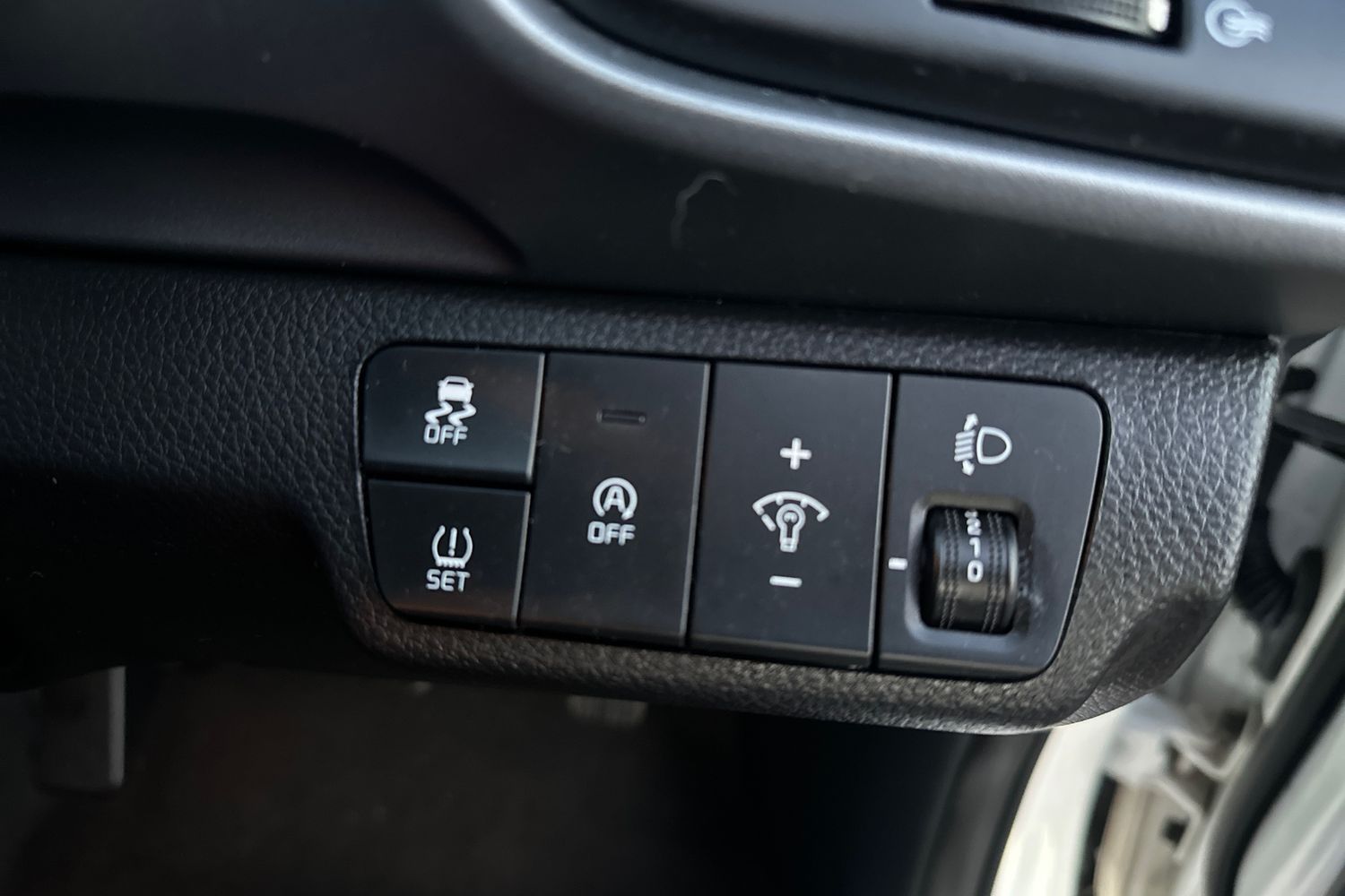 Used Kia Stonic 2021 for sale - 76874174: Photo 39