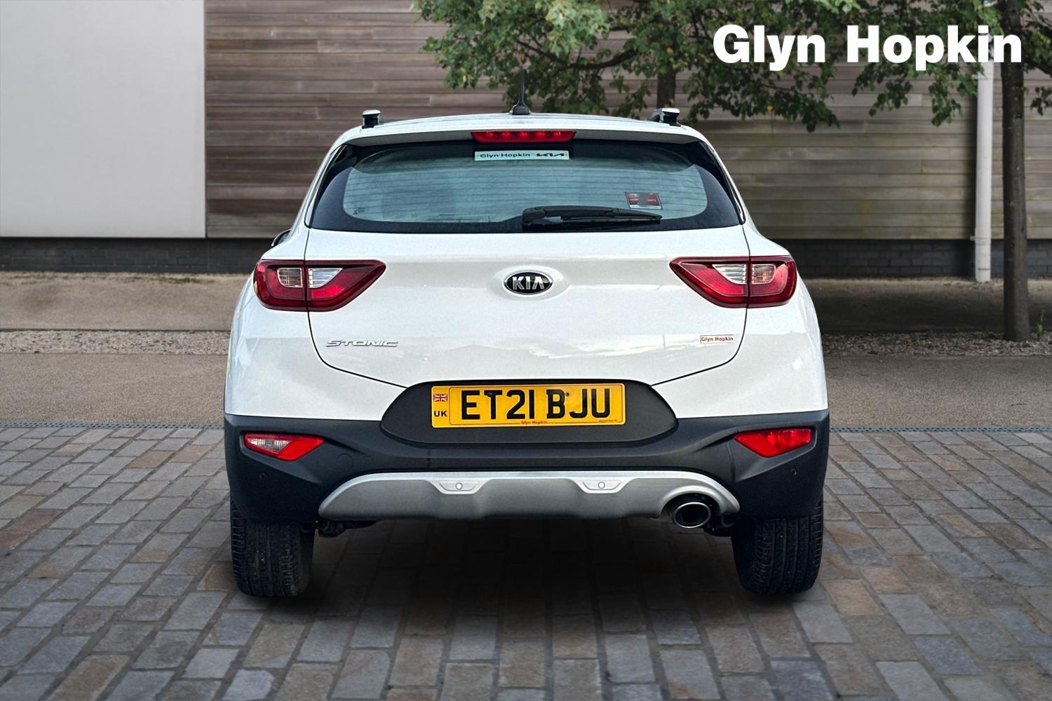 Used Kia Stonic 2021 for sale - 76874174: Photo 4