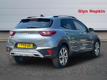 Used Kia Stonic 2023 for sale - 78912788: Photo