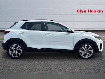 Used Kia Stonic 2023 for sale - 78246813: Photo