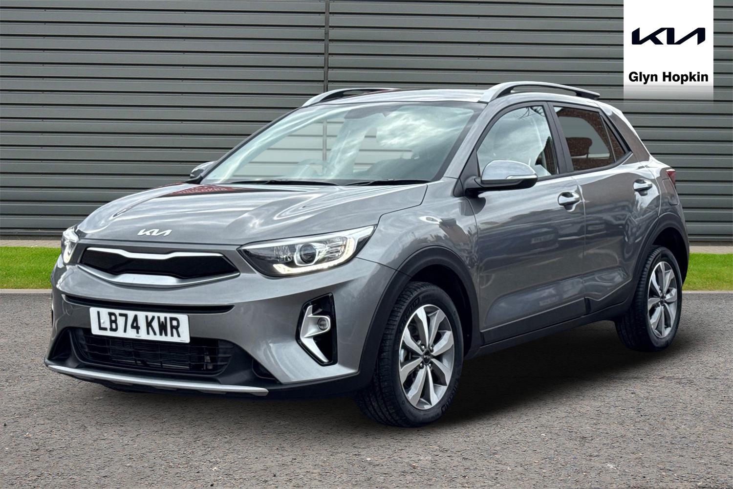 Used Kia Stonic 2024 for sale - 76773141: Photo 7