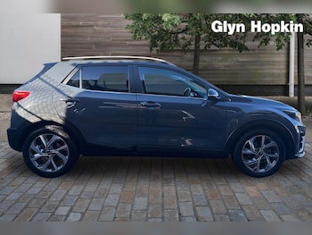 Used Kia Stonic 2023 for sale - 77833480: Photo