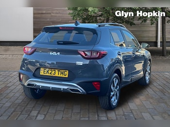 Used Kia Stonic 2023 for sale - 77833480: Photo