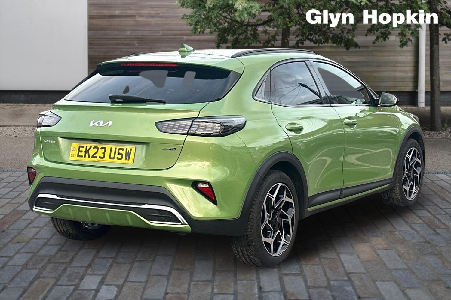 Used Kia XCeed 2023 for sale - 76869501: Photo 3