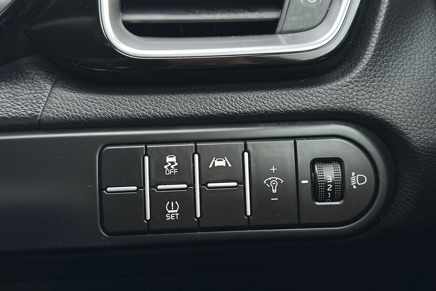 Used Kia XCeed 2023 for sale - 76869501: Photo 40