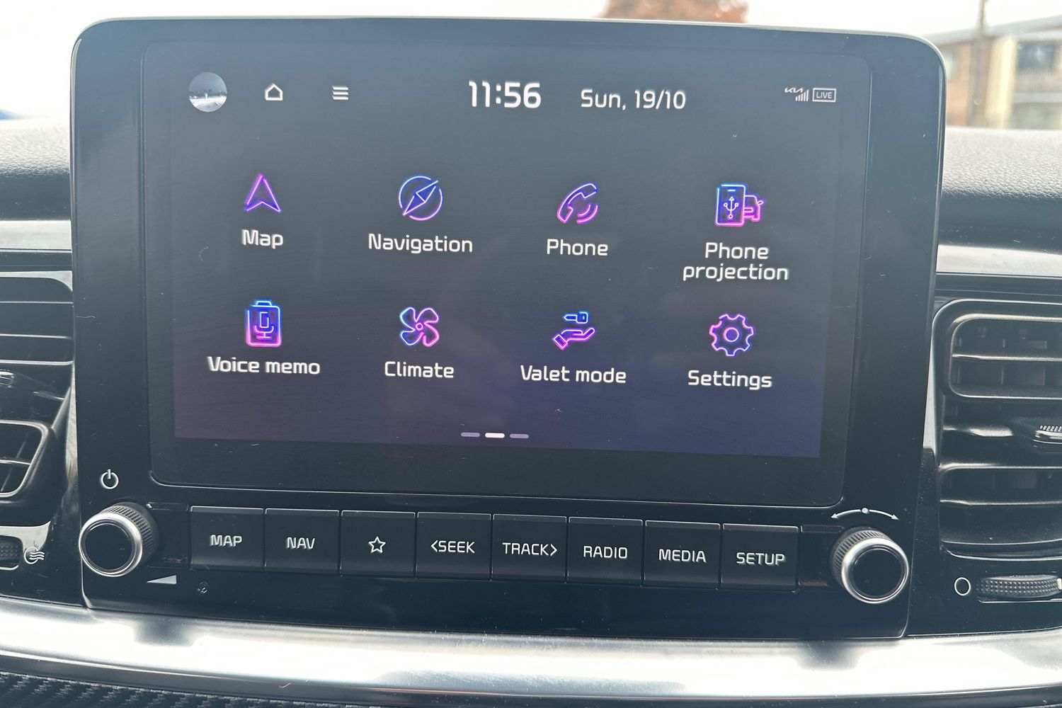 Used Kia Stonic 2024 for sale - 76870196: Photo 17