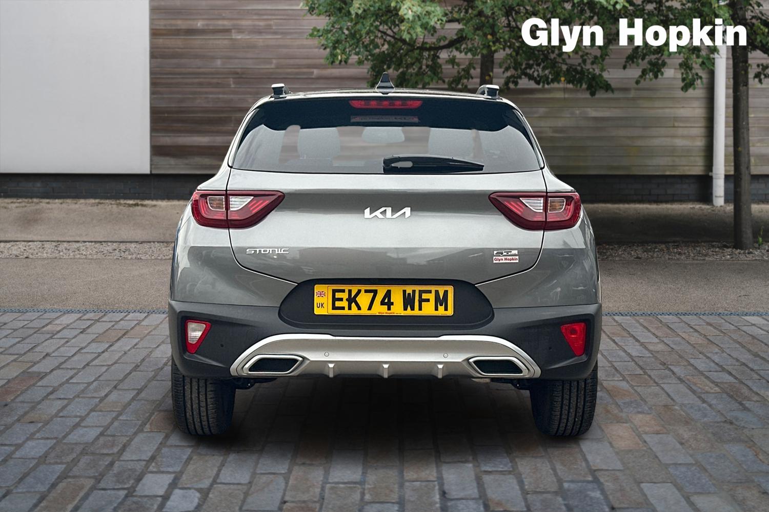 Used Kia Stonic 2024 for sale - 76870196: Photo 4