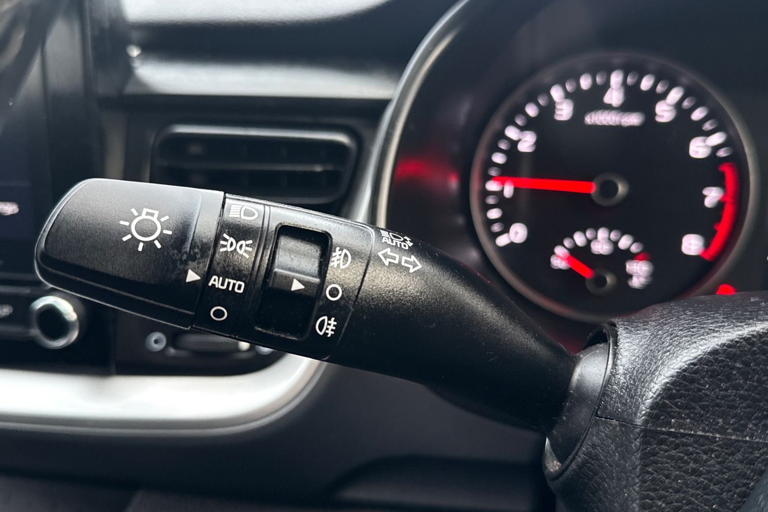 Used Kia Stonic 2022 for sale - 77111461: Photo 34