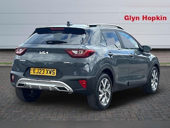 Used Kia Stonic 2023 for sale - 78892597: Photo